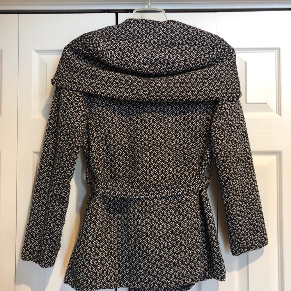 Wool coat - Picture 2 of 3